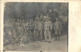 ** T2/T3 Első Világháborús Osztrák-magyar Kerékpáros Katonák / WWI K.u.k. Military, Soldiers With Bicycles, Group Photo  - Ohne Zuordnung