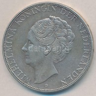 Hollandia 1933. 2 1/2G Ag 'Wilhelmina I' T:2 Kis Ph.
Netherlands 1933. 2 1/2 Gulden Ag 'Wilhelmina I' C:XF Small Edge Er - Non Classificati