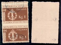 REPUBBLICA SOCIALE - DEFINITIVI - 1944 - Franchigia Militare (1 - Varietà) Coppia Usata - Dentellatura Orizzontale Spost - Autres & Non Classés