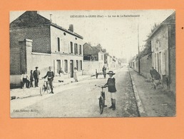 CPA  -  Crèvecœur Le Grand   - (Oise) - La Rue De La Rochefoucauld - Crevecoeur Le Grand