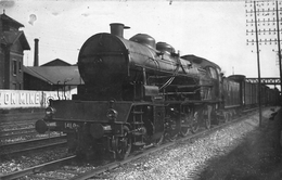 ¤¤  -  Carte-Photo Non Située D'une Locomotive En Gare  -  Chemin De Fer, Train  -  ¤¤ - Eisenbahnen