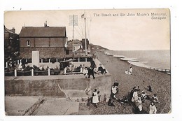 SANDGATE - The Beach And Sir John Moore's Mémorial   -  L 1 - Dover