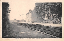 ¤¤  -   ITEUIL   -   La Gare  -  Ligne De Paris - Bordeaux  -  Chemin De Fer   -   ¤¤ - Andere & Zonder Classificatie