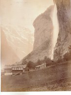 VERS 1880 - TRES RARE - GRANDE PHOTO ALBUMINE MONTEE ** SUISSE LAUTERBRUNNEN CHUTE  - Verso Photo GRINDELWALD - Antiche (ante 1900)