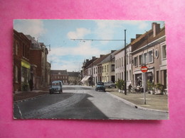 CPA 59 VIEUX CONDE RUE VICTOR HUGO VOITURES ANCIENNES 2 CV - Vieux Conde