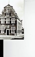 NETHERLANDS - VINTAGE POSTCARD – NAALDWIJK - GEMEENTEHUIS- SHINING –NEW  UITG NAALDWIJK BOEKHANDEL NR 262 -REP5094 - Naaldwijk