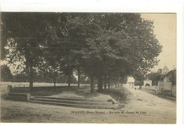 Carte Postale Ancienne Mauzé Sur Le Mignon - Un Coin Du Champ De Foire - Mauze Sur Le Mignon