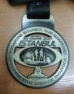 AC - VODAFONE ISTANBUL HALF MARATHON 30 APRIL 2017 BRONZE MEDALLION - MEDAL - Athlétisme