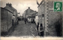 44 - FROSSAY -- La Rue Dela Chaussée - Frossay