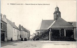 44 - FROSSAY -- Place Et Chevet De L'Eglise - Frossay