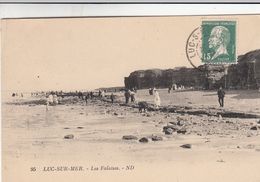 Cp , 14 , LUC-sur-MER, Les Falaises - Luc Sur Mer