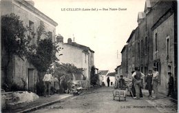 44 -  Le CELLIER -- Rue Notre Dame - Le Cellier