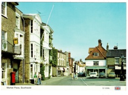 Ref 1241 - Postcard - Post Box And Cars At Market Place - Southwold Suffolk - Sonstige & Ohne Zuordnung