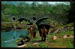 Ref 1242 - Ethnic Postcard - Welsh Coracle Boats - Wales - Europe