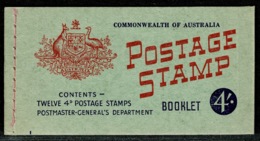 Ref 1242 - 1957 Australia 4/= Stamp Booklet SG 33a (With Waxed Interleaving) - Postzegelboekjes