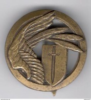 Insigne Escadron D'Instruction Des Services Généraux De L'Air - Caen - Drago Paris - Luftwaffe