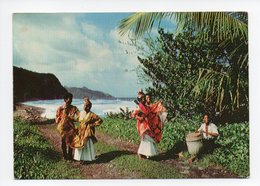 La Dominique: Dancers In Traditional Costume, Danse, Folklore, Djembe (18-3360) - Dominica