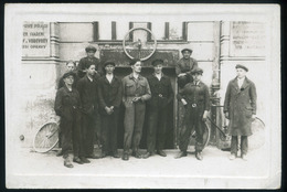 Csehszlovákia 1925. Cca. Kerékpár Műhely, Fotós Képeslap  /  Czechoslovakia Ca 1925 Bicycle Workshop, Photo Vintage Pic. - Hungría