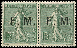 ** FRANCHISE MILITAIRE - 3    15c. Vert-olive, PAIRE Bien Centrée, TTB - Timbres De Franchise Militaire