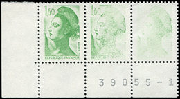 ** VARIETES - 2219   Liberté, 1,60 Vert, BANDE De 3 Cdf, Impression DETRUITE Allant à Normale, TB - Neufs