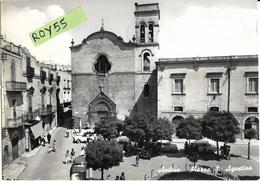 Puglia-andria Piazza S. Agostino Veduta Piazza Auto Epoca Persone Giardino Chiesa Case Negozi Animata - Andria