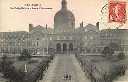 - Paris -ref-C523- Hopital De La Salprétrière - Cour D Honneur - Hopitaux - Santé - Carte Bon Etat - - Arrondissement: 13