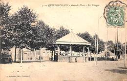 59 - Quiévrechain - Grande Place - Le Kiosque (animée, Deflandre 1925) - Quievrechain