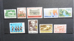 Grèce : 9 Timbres Neufs - Collections