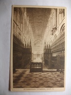 Carte Postale Angleterre - Peterborough Cathedral,Choir , W (Petit Format Noir Et Blanc Non Circulée ) - Autres & Non Classés