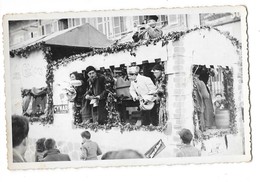 AUXONNE (21) Photo Type Carte Photo Cavalcade 1953 Char Gros Plan Belle Animation - Auxonne