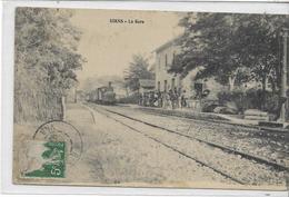 83 RIANS . La Gare Animée Et Le Train à Vapeur , édit : Sans , écrite En 1908 , état Extra - Rians