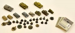 36 Db Axis And Allies Műanyag Tank és Katona Figura, Kártyákkal - Autres & Non Classés