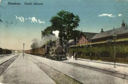 T3 Komárom, Komárnó; Vasútállomás, Gőzmozdony / Bahnhof / Railway Station, Locomotive (fa) - Non Classés