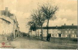 79 - L' Absie :La Place Et La Grande Rue - L'Absie