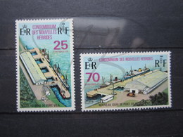 VEND BEAUX TIMBRES DES NOUVELLES-HEBRIDES N° 366 + 367 , XX !!! - Neufs