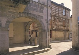 47----DAMAZAN---ancienne Bastide Du XIIIème--voir 2 Scans - Damazan