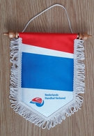 Pennant NEDERLANDS Netherlands Handball Federation 20x22cm - Handball