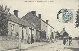 DPT 61 LA MESNIERES Commerçants, Place De L'Eglise CPA TBE - Bazoches Sur Hoene