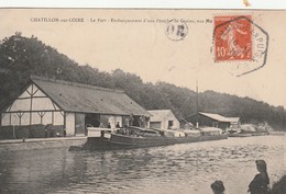 45 Chatillon Sur Loire. Embarquement D'une Peniche De Grains Aux Magasins Blanchet - Chatillon Sur Loire