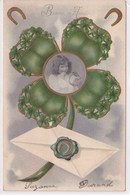 Trefle A Quatre Feuilles Photo  Petite Fille Avec Un Reveil Fer A Cheval 1905 - Scènes & Paysages