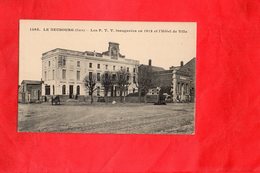 E0312 - LE NEUBOURG - D27 - Les P.T.T. Inaugurées En 1912 Et L'Hôtel De Ville - Le Neubourg