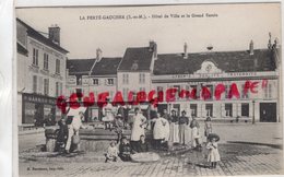 77- LA FERTE GAUCHER- HOTEL DE VILLE ET GRAND BASSIN- EPICERIE GARNIER BLUTEL-CHASSE PECHE - La Ferte Gaucher