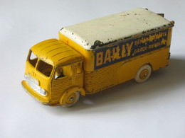 DINKY TOYS - Camion Déménagement Bailly - SIMCA CARGO  - Réf 33  **** EN ACHAT IMMEDIAT **** - Dinky