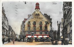 Dieppe - Place Du PuitsSalé Et Grande Rue, Café Des Tribunaux - Edition Jean Galy - Carte Mage Colorisée N° 67 - Dieppe