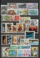 POLYNESIE - PETITE COLLECTION POSTE AERIENNE **/* MNH/MLH - COTE = ENV.700 EUROS - - Collections, Lots & Séries