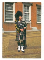 NL - NOORD-HOLLAND - AMSTELVEEN, Steve The Bagpipe Player - Amstelveen