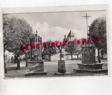 77-  PROVINS - LA PLACE DU CHATEL- LA CROIX DES CHANGESET VIEUX PUITS FEODAL-TOUR DE CESAR ET DOME EGLISE SAINT QUIRIACE - Provins