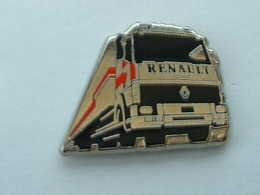 Pin's CAMION RENAULT - ZAMAC - Renault