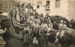 Delcampe - 071218A - CARTE PHOTO - 87 BESSINES ? évènement Fête Char Dragon Royauté Reine - Bessines Sur Gartempe