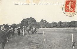 Hippisme, Bois De Boulogne - Champ De Courses De Longchamp, Arrivée D'une Course - Carte Abeille N° 3 - Hippisme